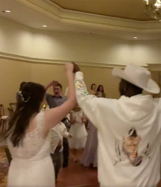 Lil Nas X, Wedding Crasher, Twitter
